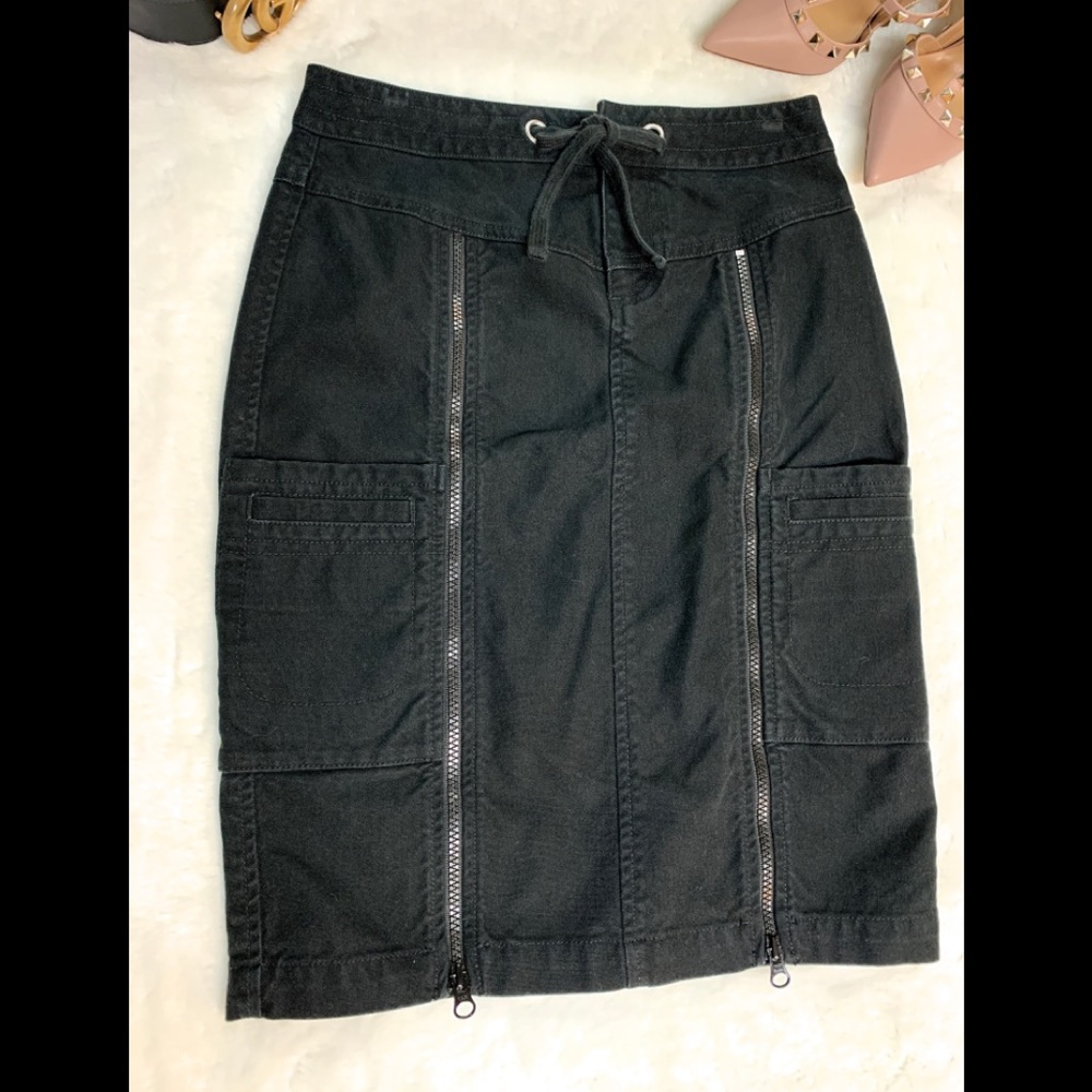 A/X Armani Exchange Black Zippered Skirt, Sz: P0